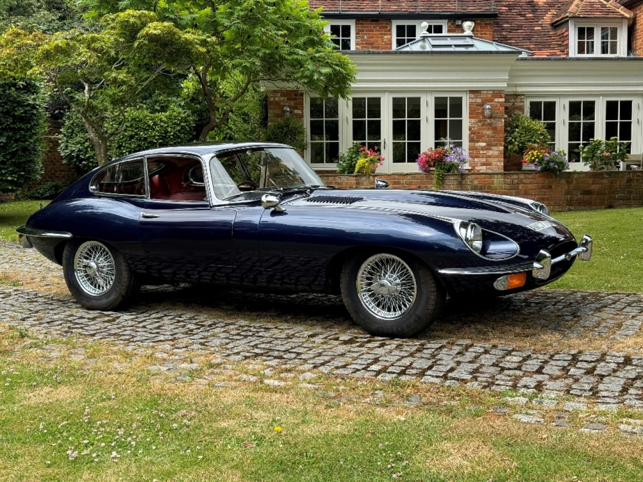 Jaguar E Type 4.2 Series II FHC