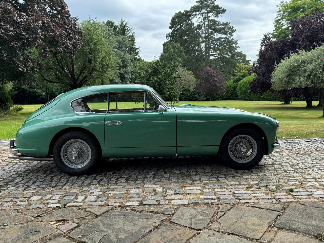 Aston Martin DB2/4