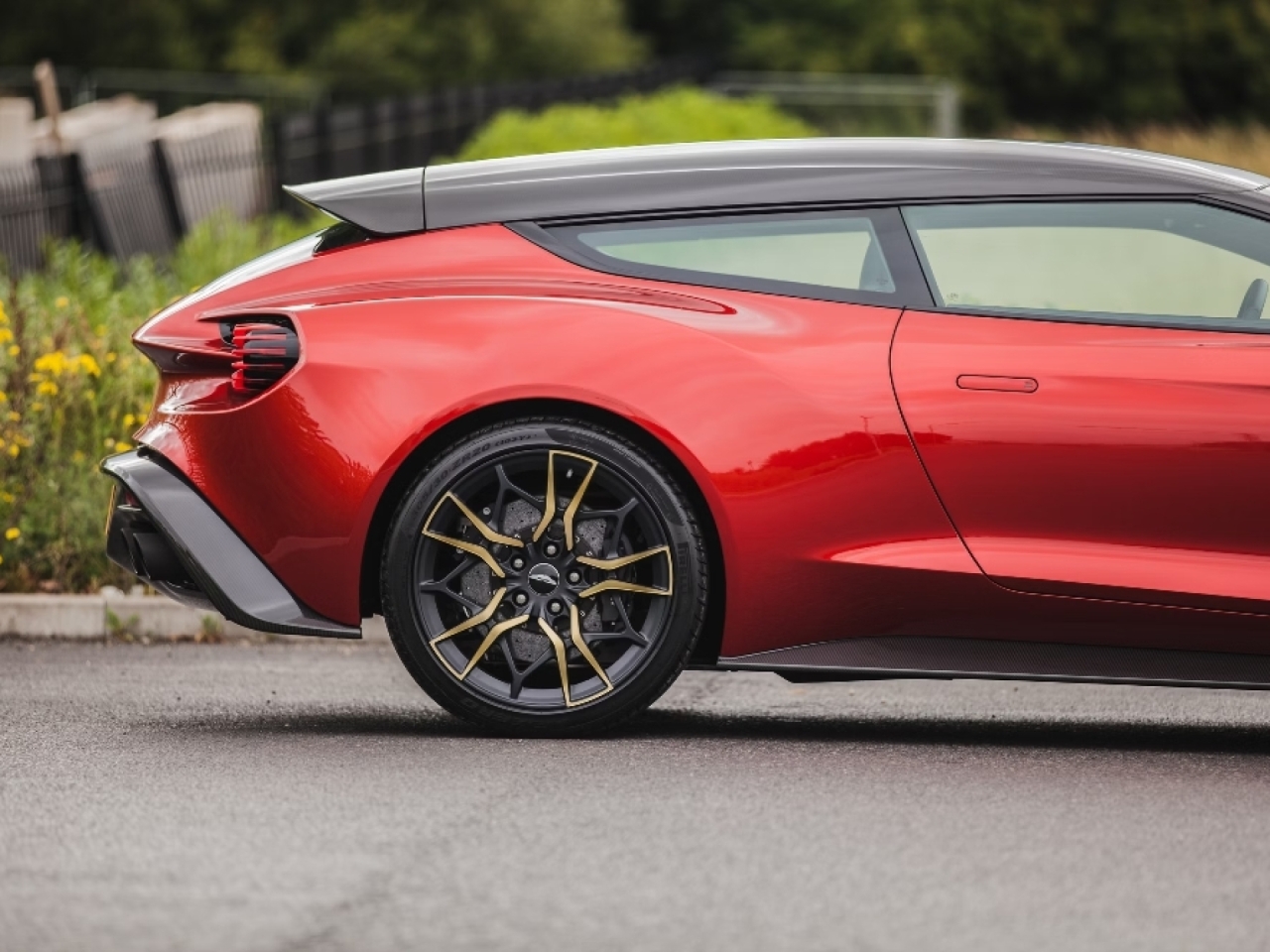 Aston Martin Vanquish Zagato Shooting Brake