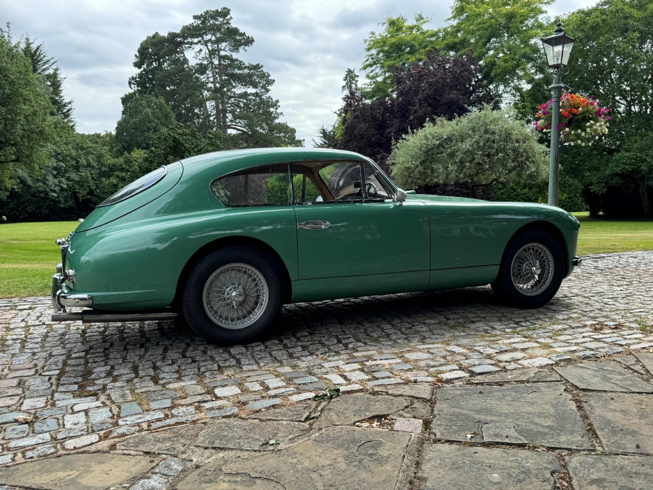 Aston Martin DB2/4