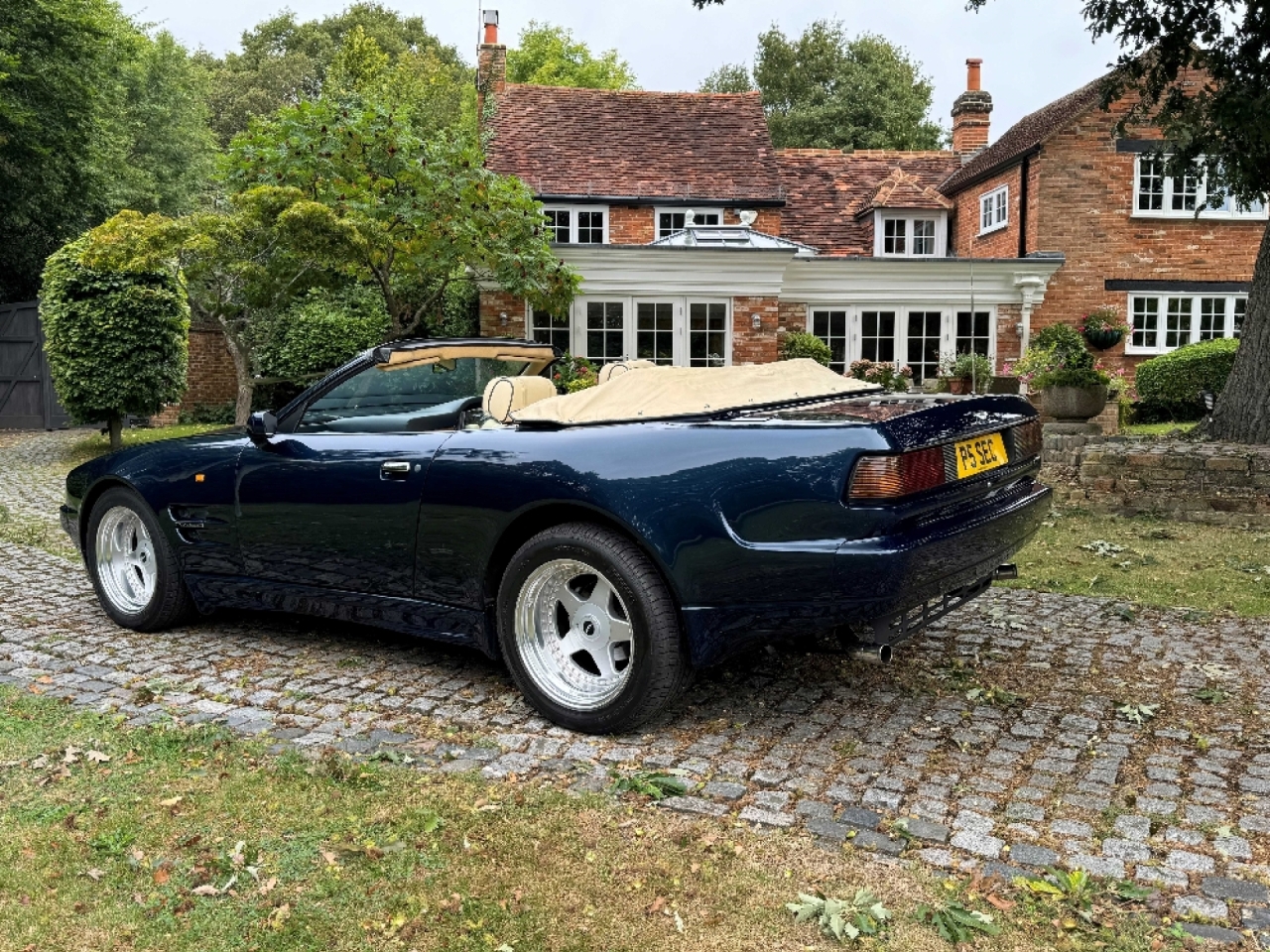 Aston Martin Virage (Wide Bodied) Volante