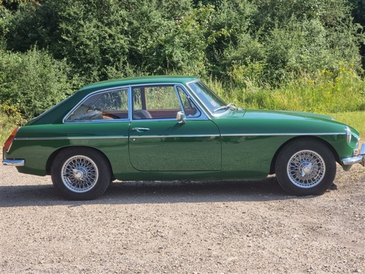 1970 MG B GT (British Racing Green)