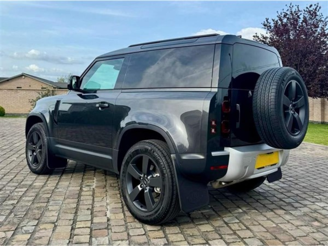 2023 Land Rover Defender