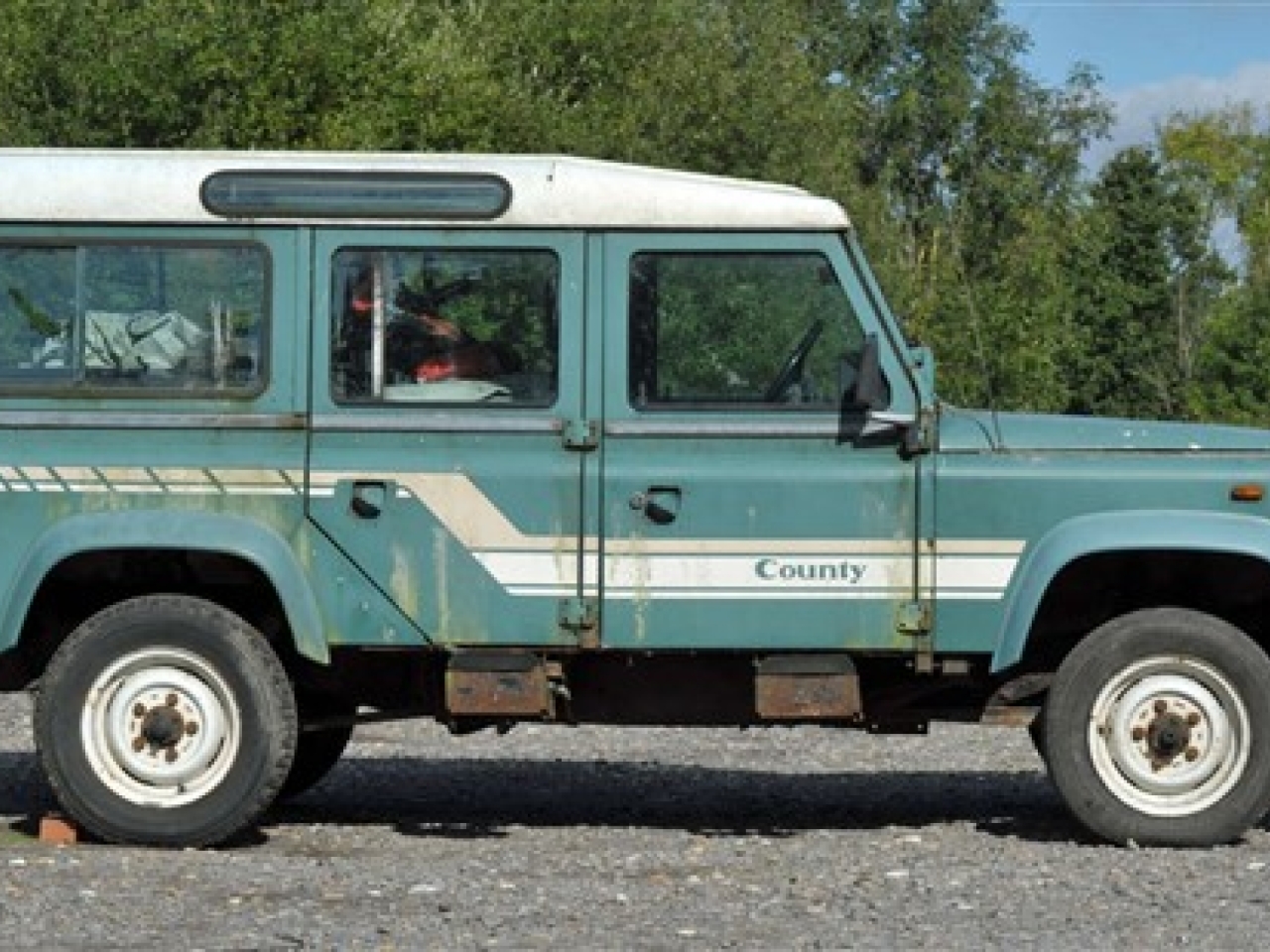 1985 Land Rover 110 V8 County Station Wagon