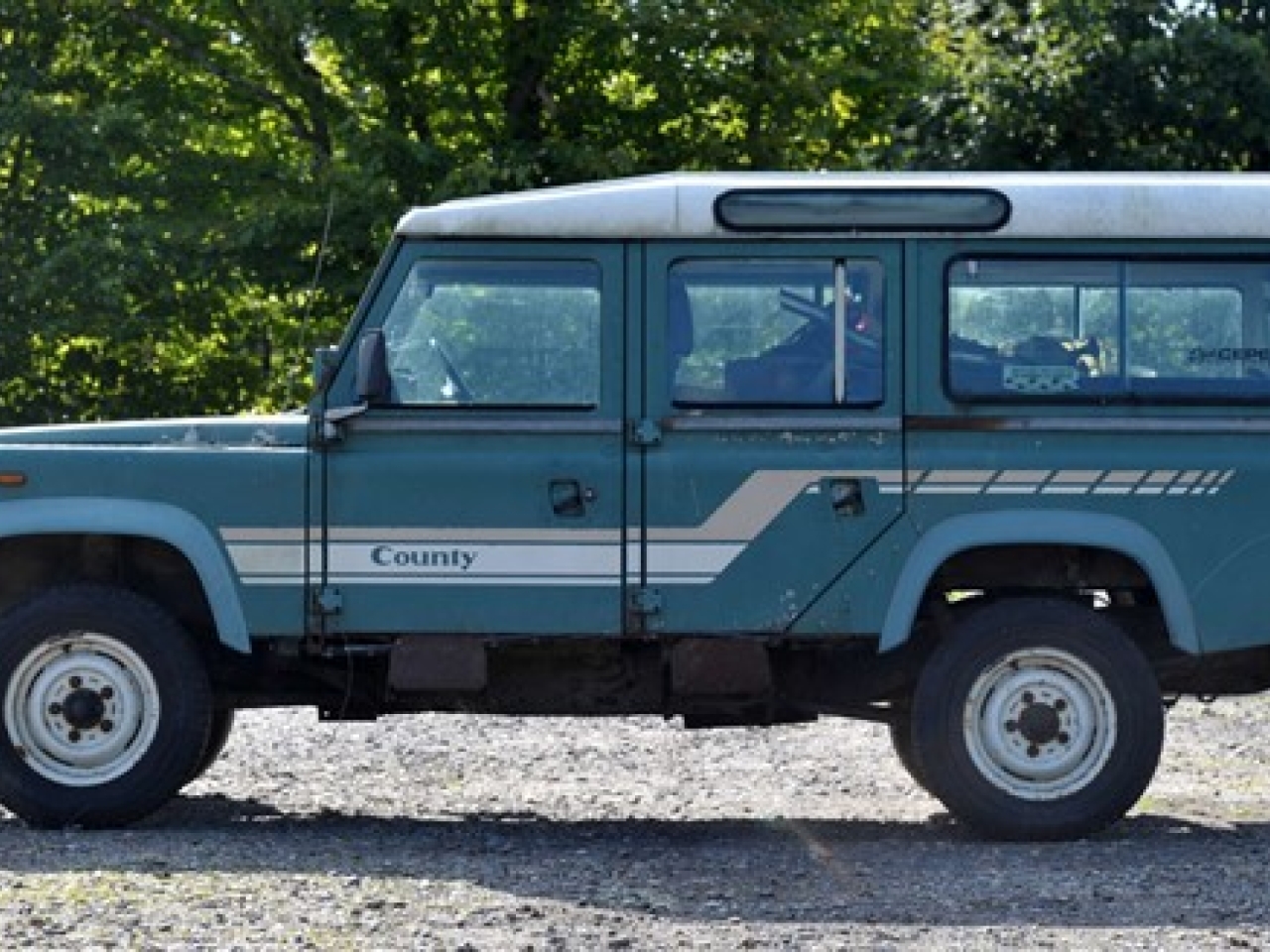 1985 Land Rover 110 V8 County Station Wagon