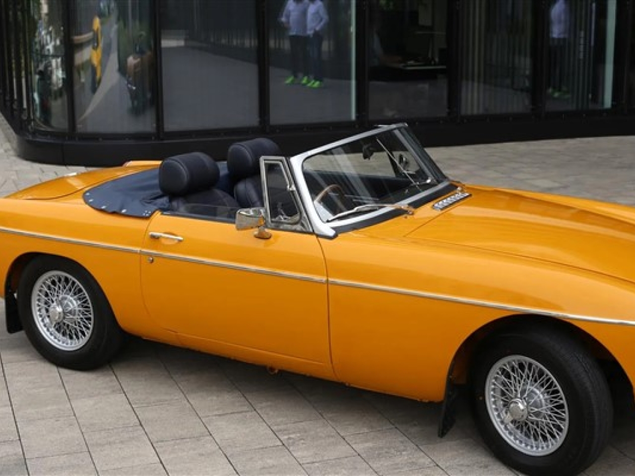 1973 MG B Roadster