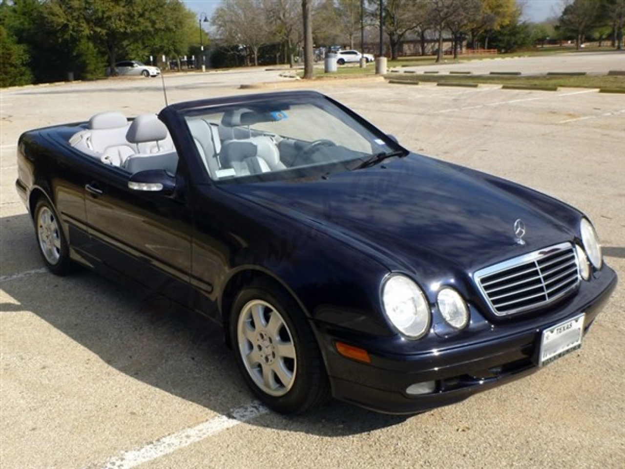 2003 Mercedes-Benz CLK320