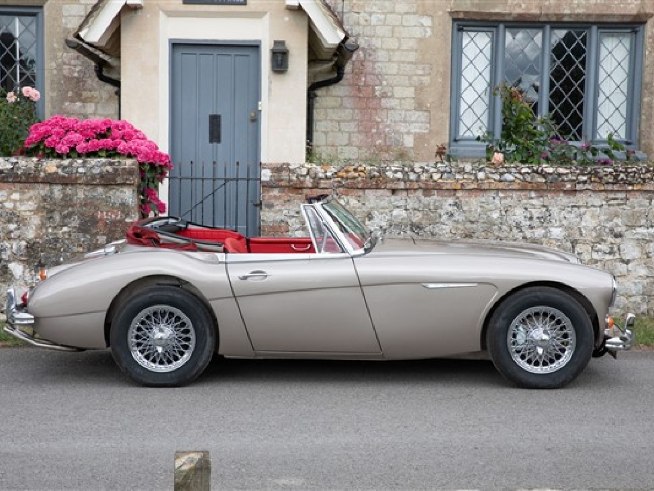 1967 Austin Healey 3000 MKIII  (New Restoration)