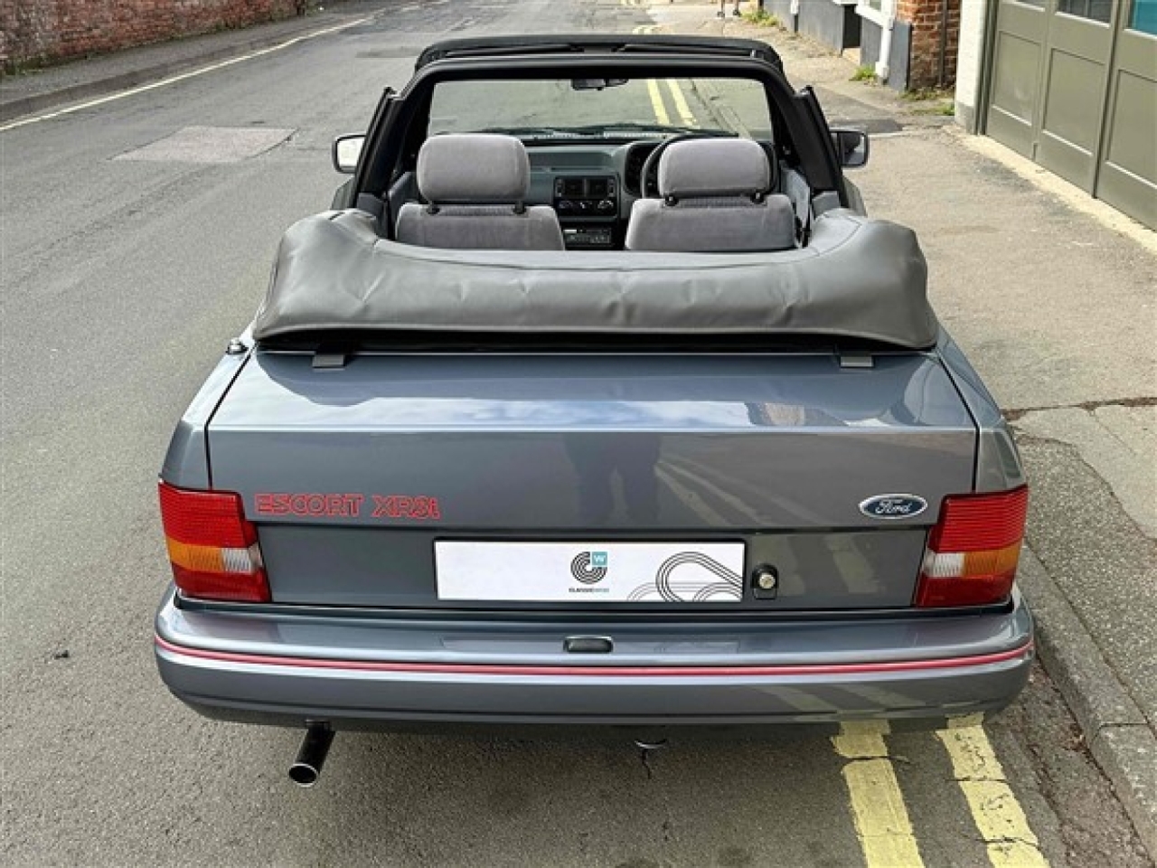 1989 Ford Escort cabriolet