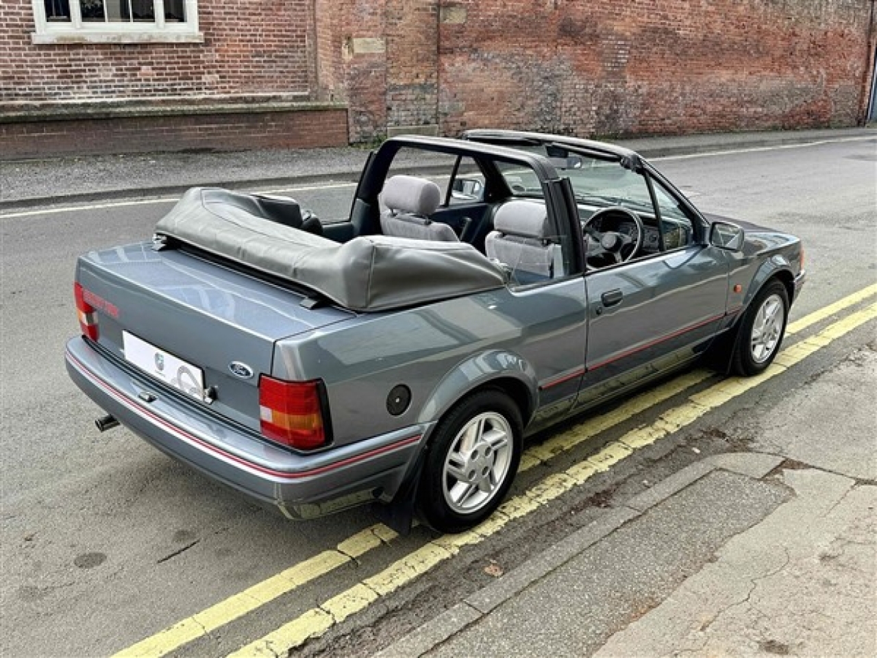 1989 Ford Escort cabriolet