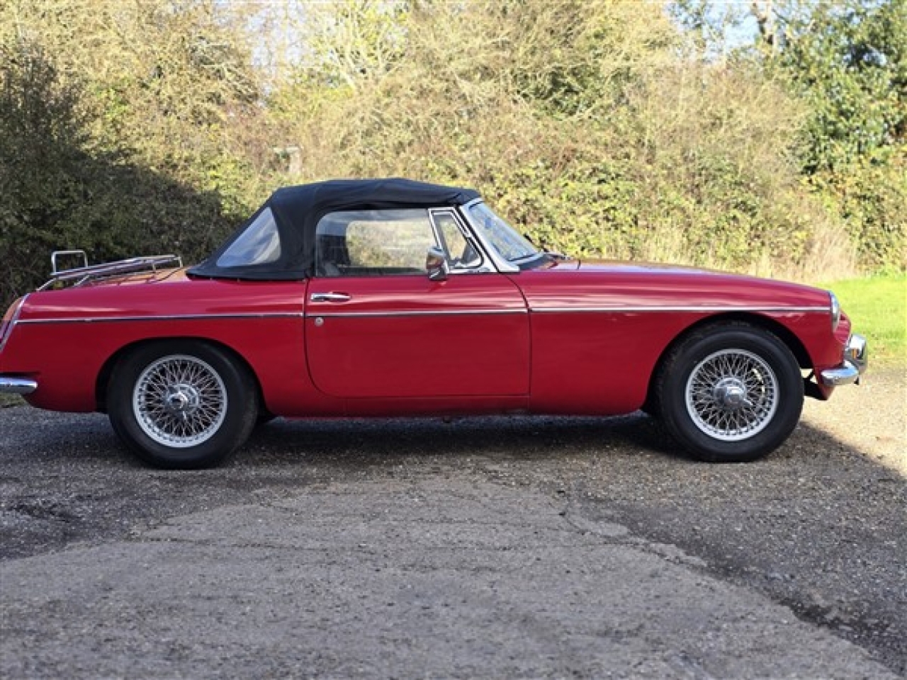 1963 MG B Roadster Mk1 (Tartan Red)