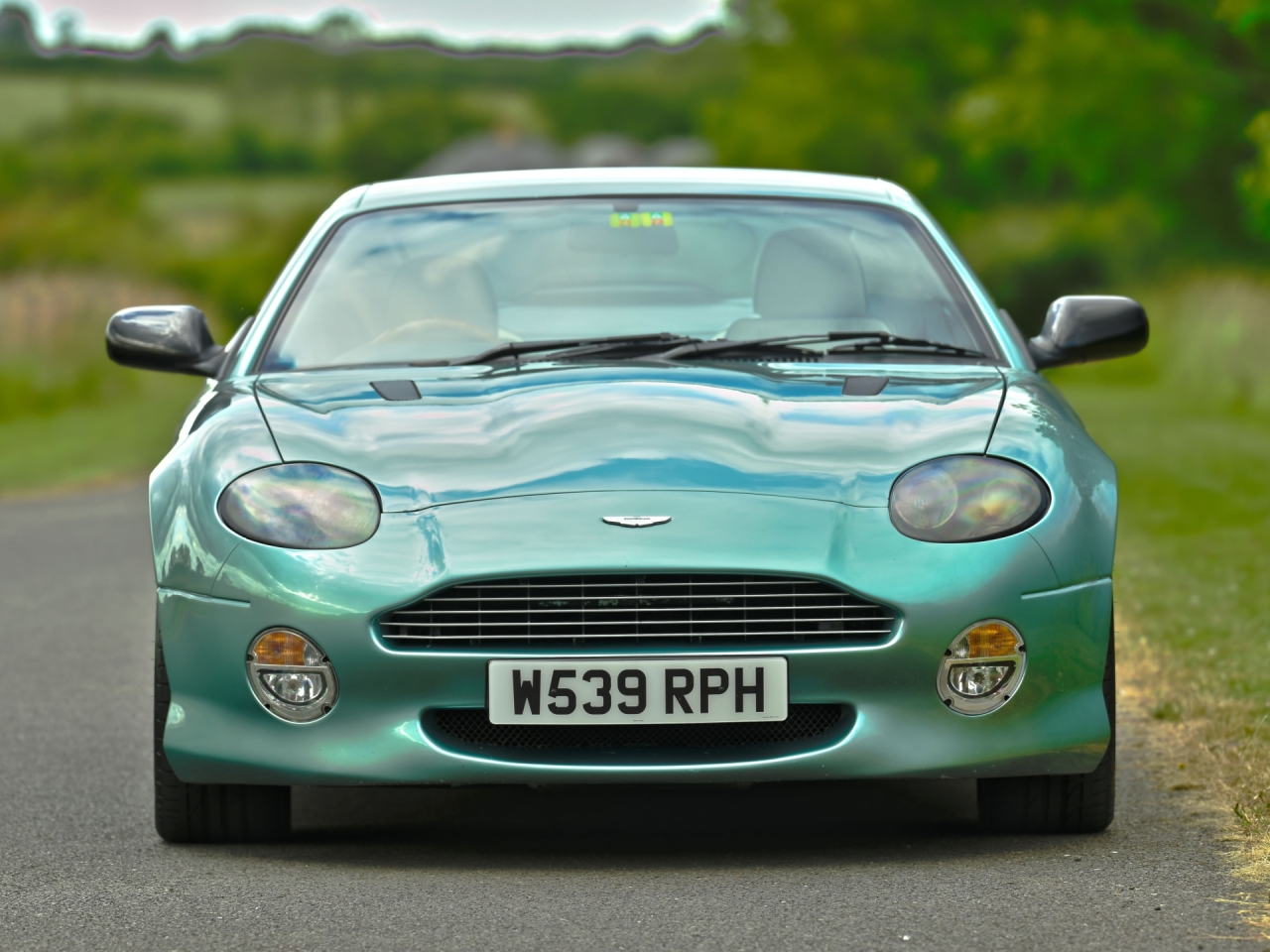 Aston Martin DB7 Vantage Coupe