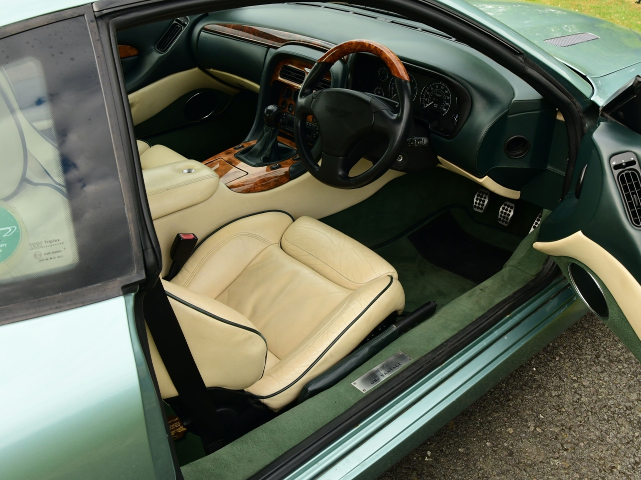 Aston Martin DB7 Vantage Coupe