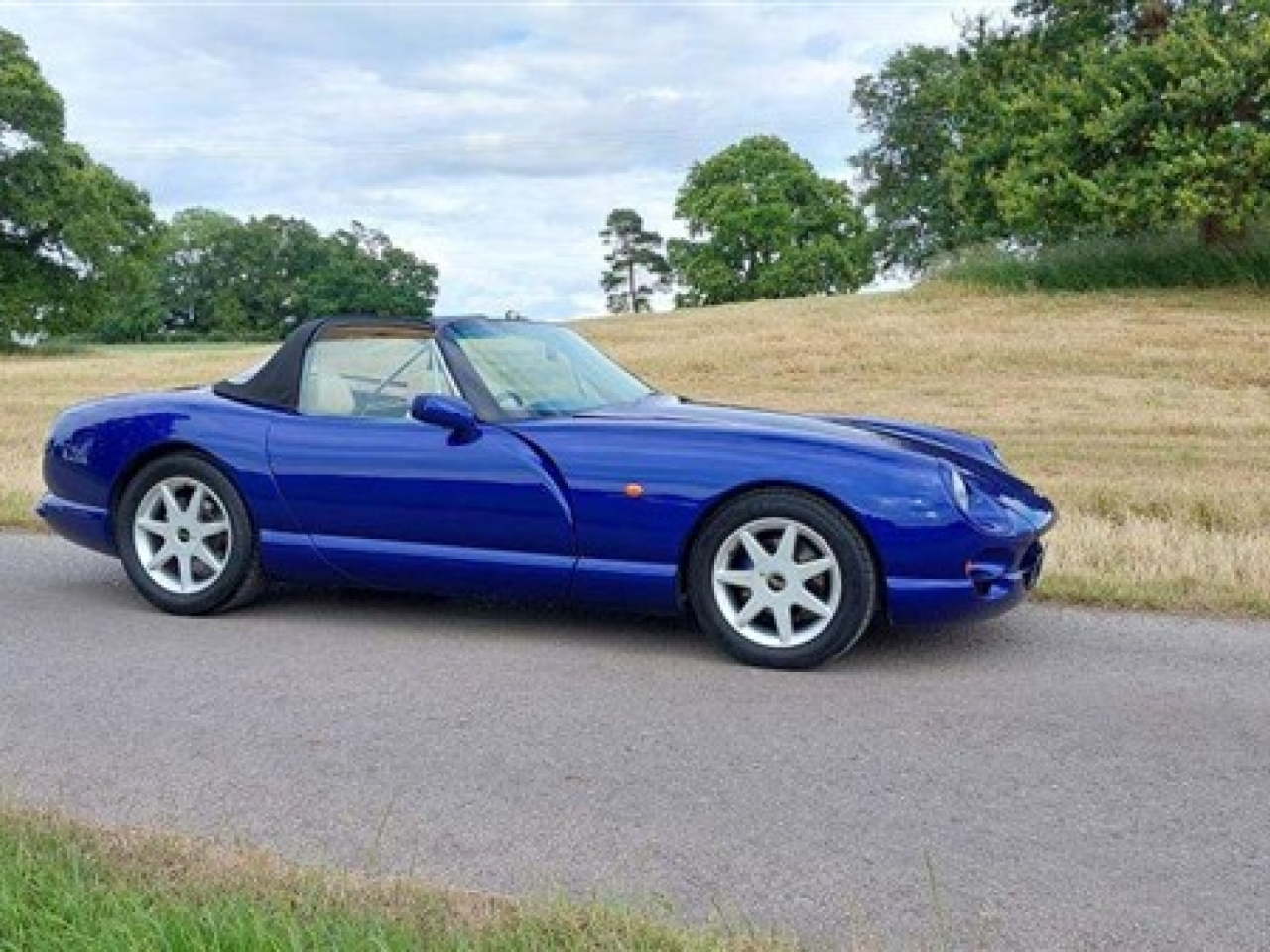 1998 TVR Chimaera 500 (Imperial Blue)