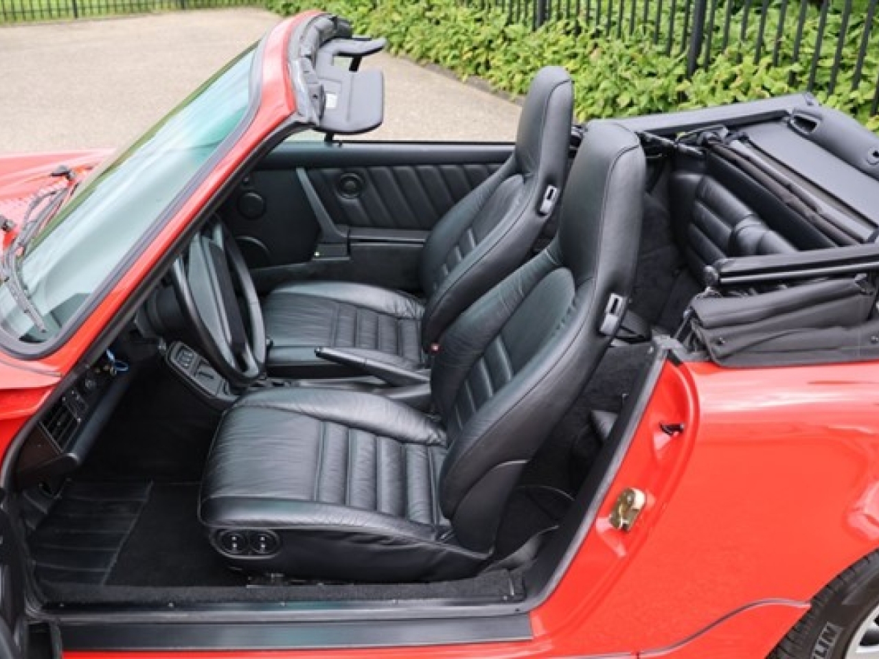 1990 Porsche 964 Carrera 2 Convertible