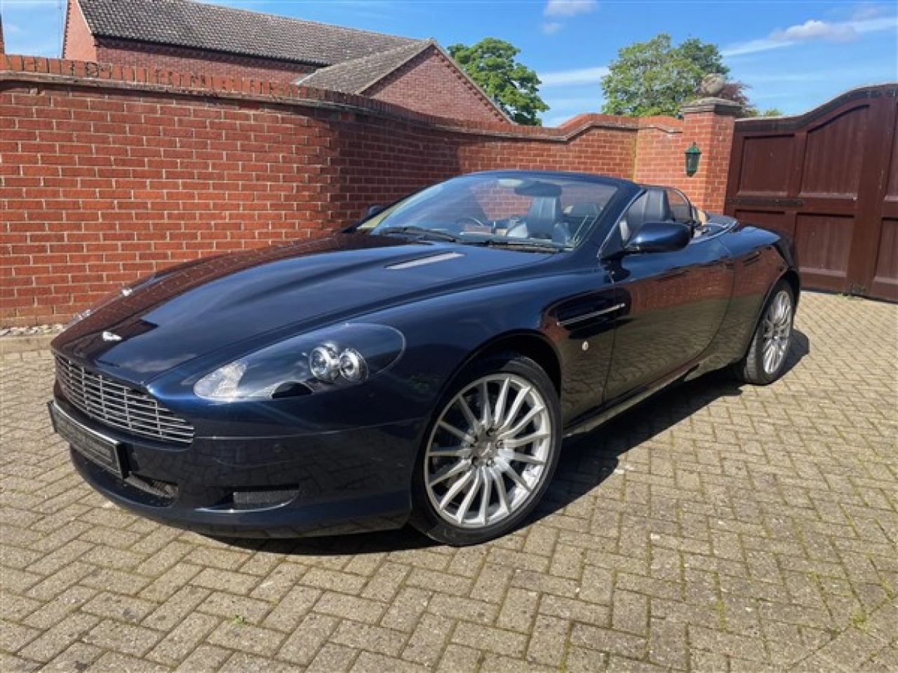 2010 Aston Martin DB9 Volante Touchtronic