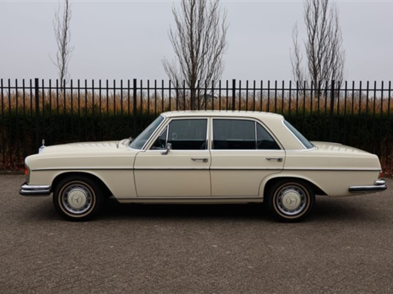 1971 Mercedes - Benz 280 SE saloon