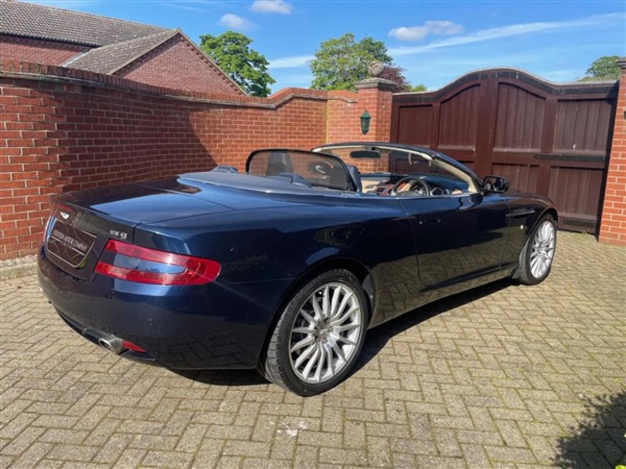 2010 Aston Martin DB9 Volante Touchtronic