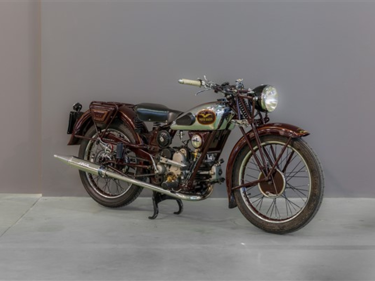 1935 Moto Guzzi 250 PE (Lot 108)