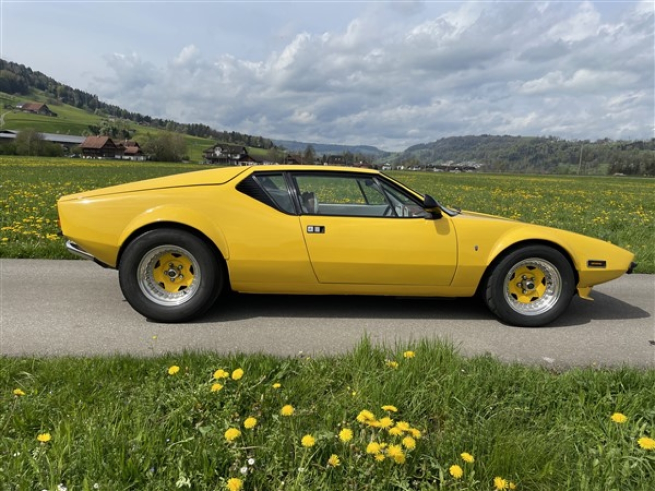 1976 De Tomaso Pantera GTS