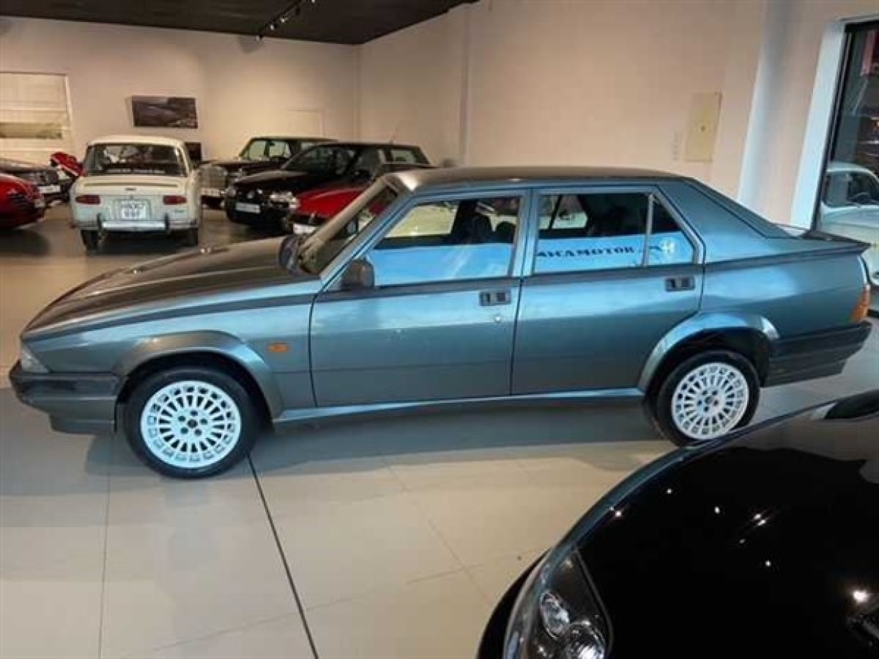 1989 Alfa Romeo 75