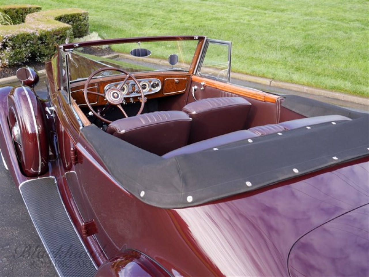 1935 Packard Twelve Victoria