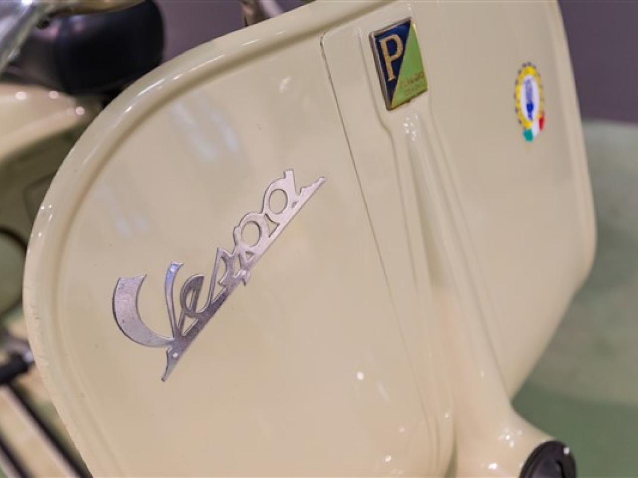 1953 Piaggio Vespa 125 VM1T "FARO BASSO" (Lot 51)