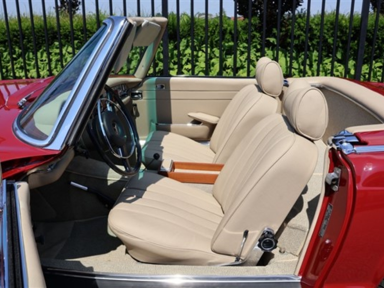 1970 Mercedes - Benz 280 SL Pagode