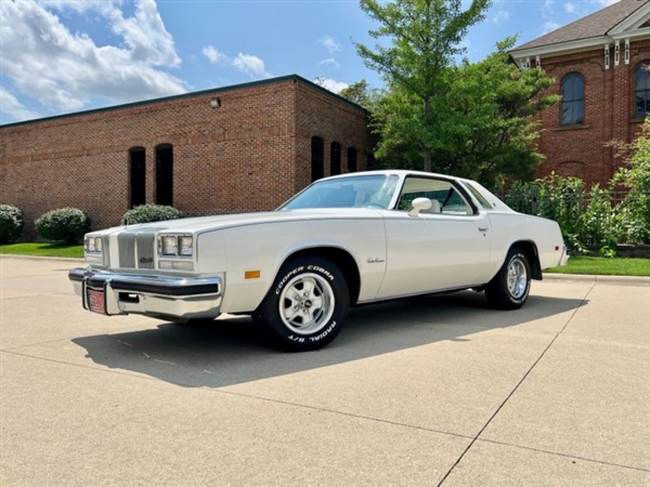 1976 Oldsmobile Cutlass Supreme