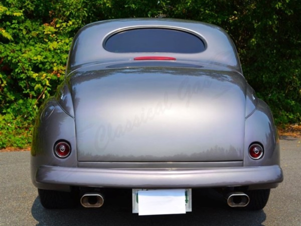 1947 Ford Deluxe