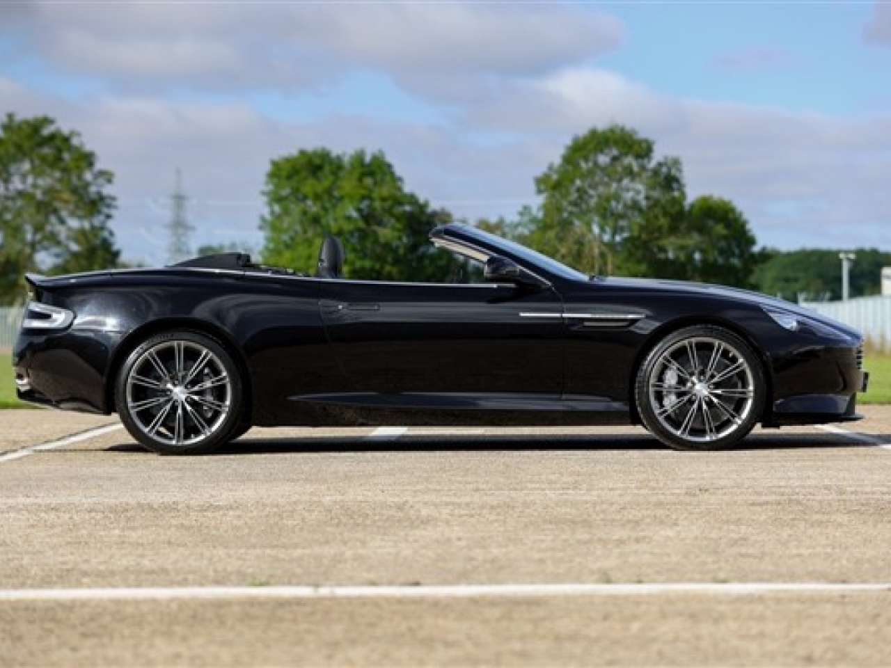 2014 Aston Martin DB9 Volante