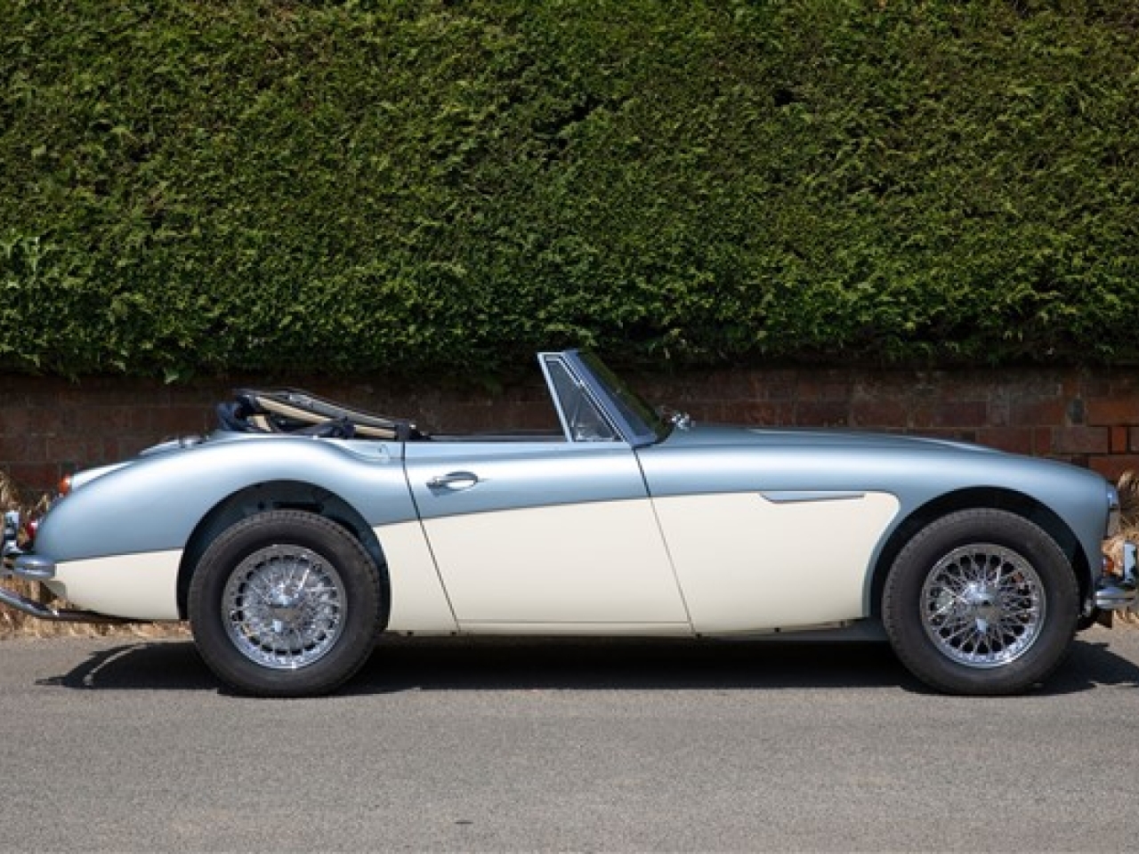 1967 Austin Healey 3000 MKIII (New Restoration)