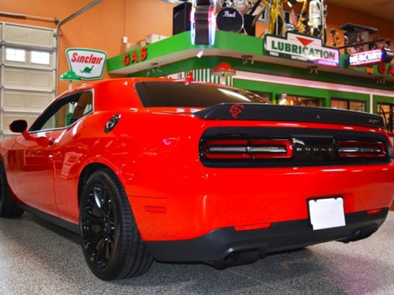 2015 Dodge Challenger SRT Hellcat