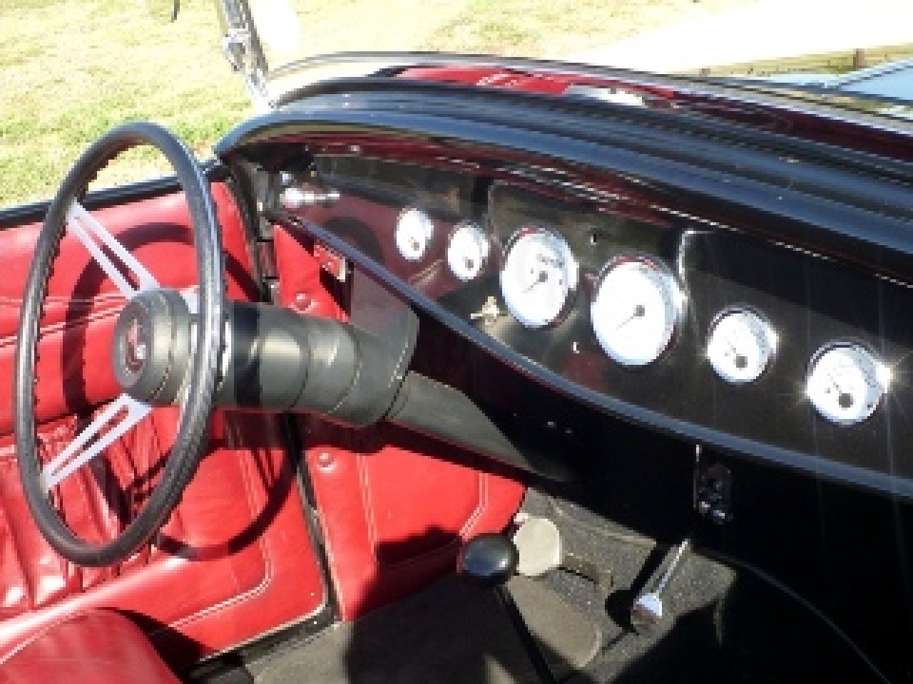 1932 Ford Hi-Boy Roadster