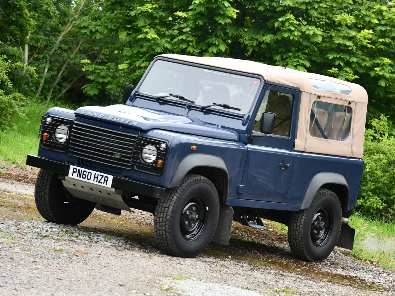 Land Rover Defender 90 Soft top