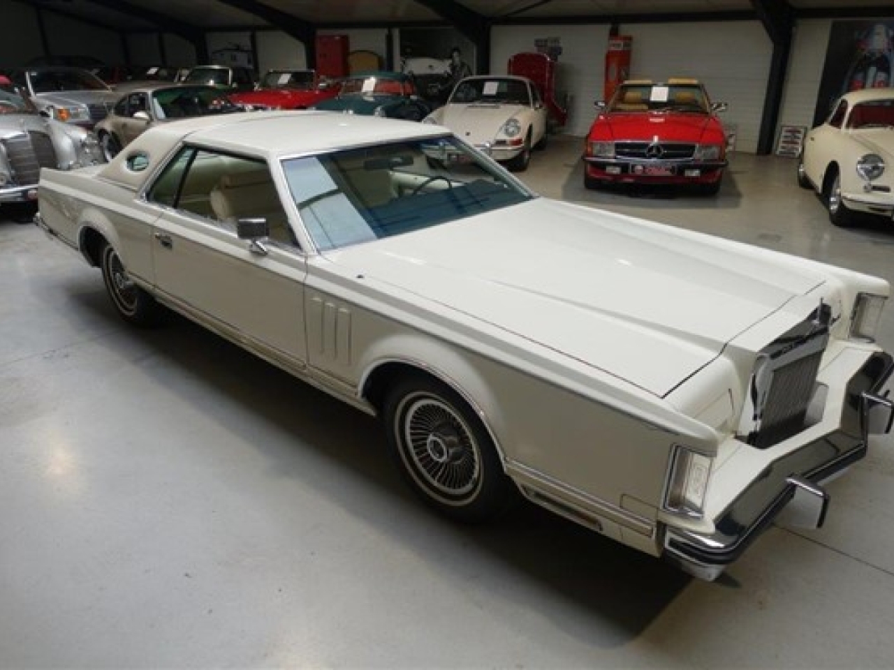 1979 Lincoln Continental Mk V