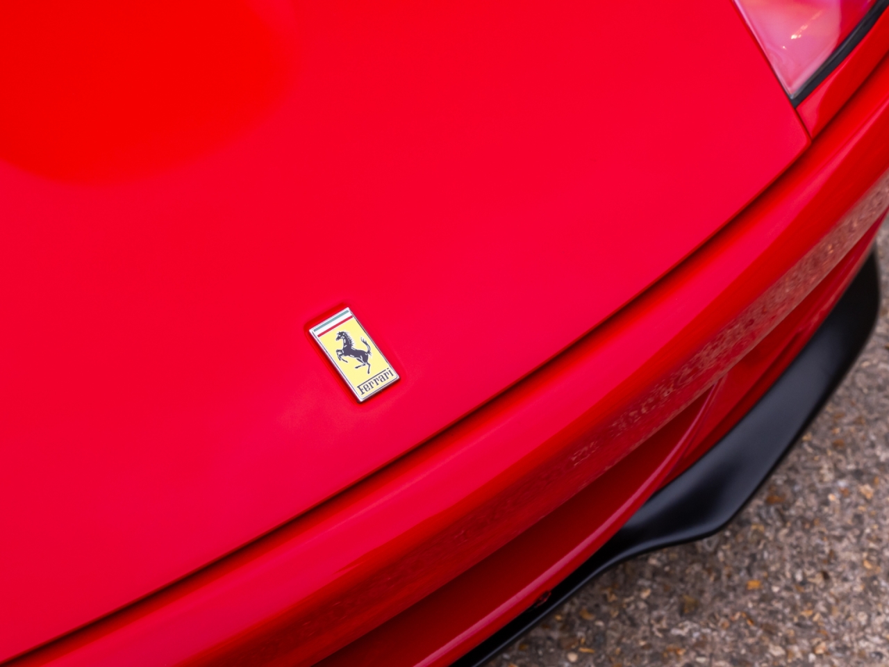 LHD Ferrari 550 Barchetta “Fiorano Handling Pack”