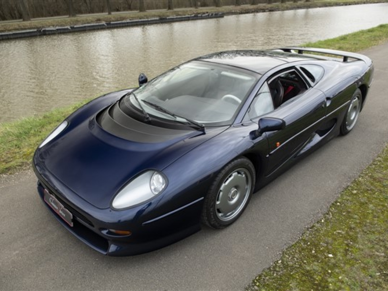 1998 Jaguar XJ 220