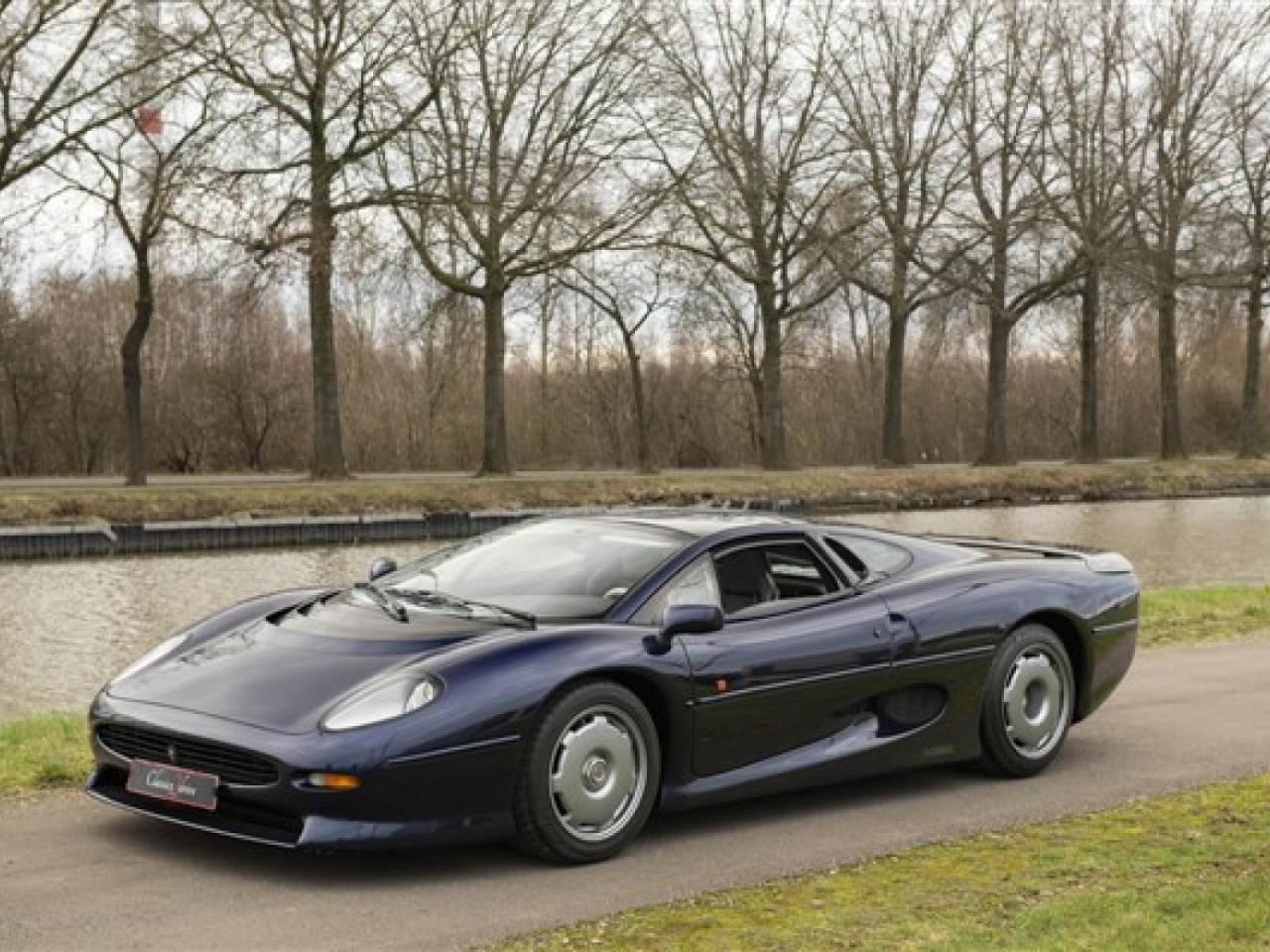 1998 Jaguar XJ 220