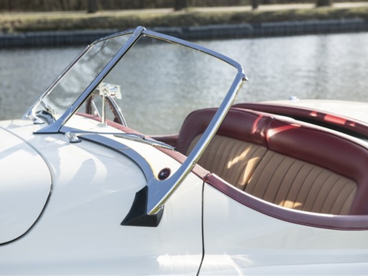 1949 Jaguar XK 120 “ALLOY”