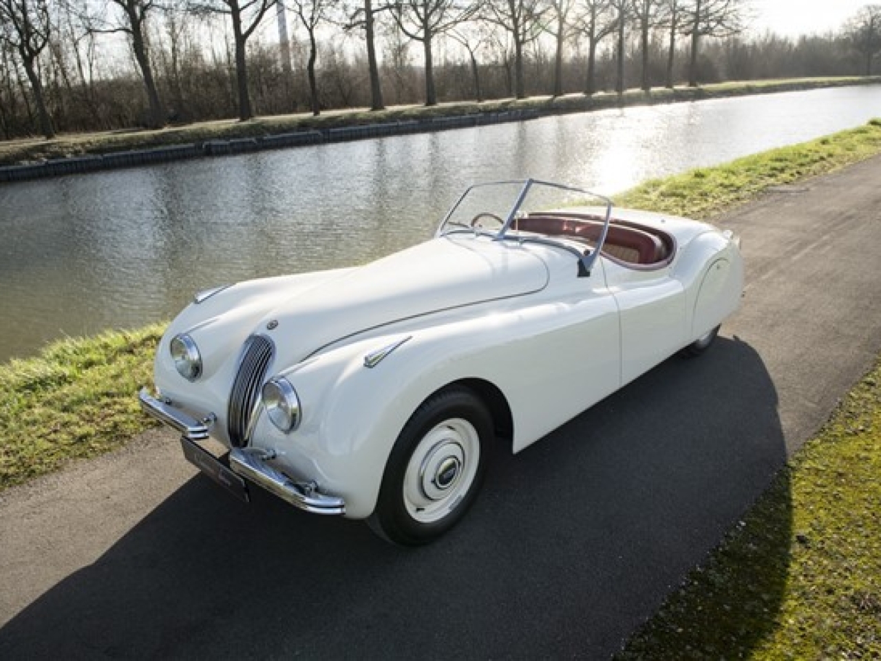 1949 Jaguar XK 120 “ALLOY”