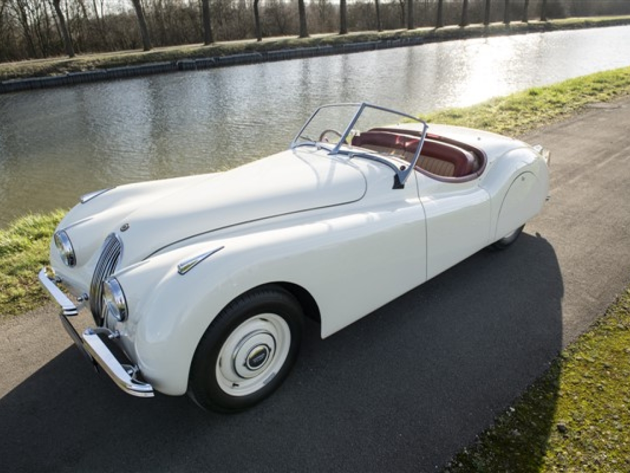 1949 Jaguar XK 120 “ALLOY”