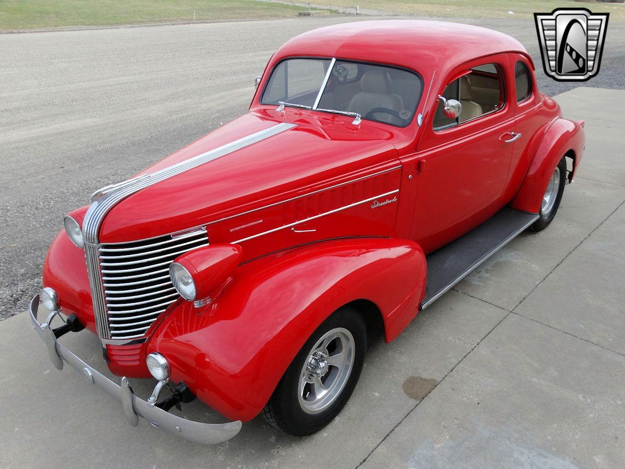 1938 Pontiac Deluxe