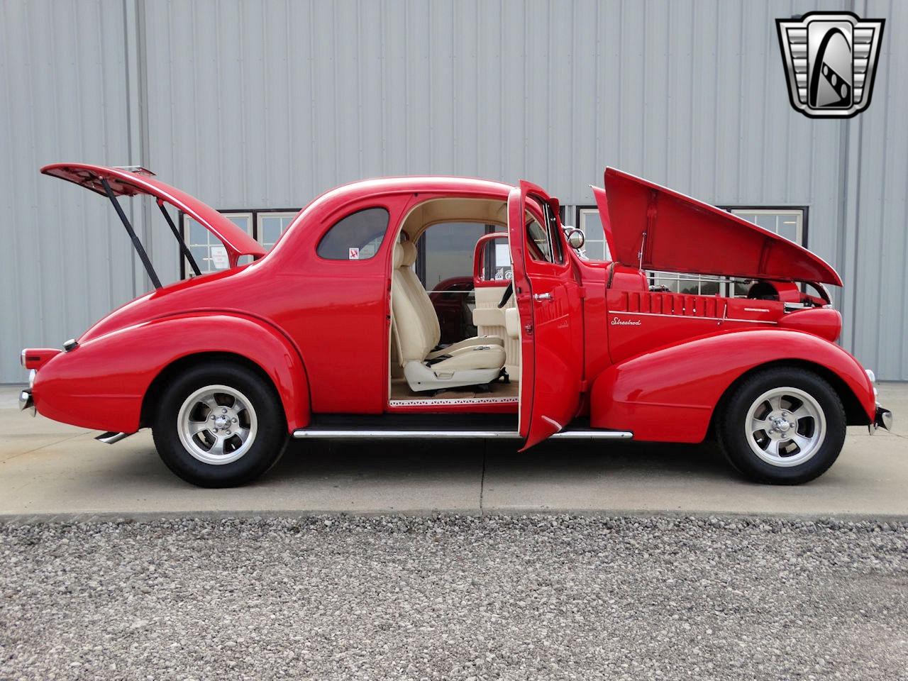 1938 Pontiac Deluxe