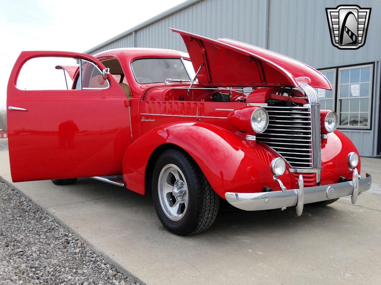 1938 Pontiac Deluxe