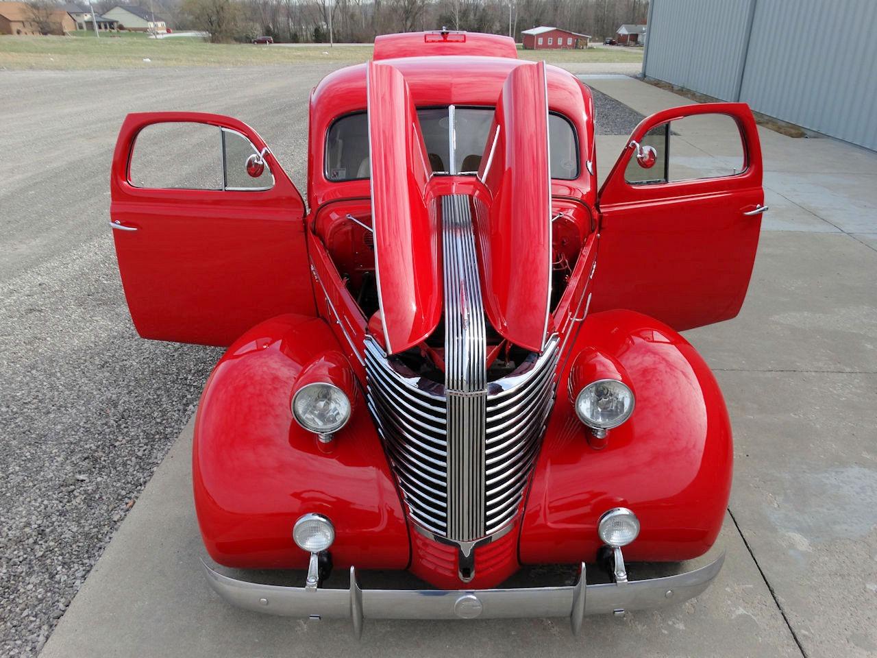 1938 Pontiac Deluxe