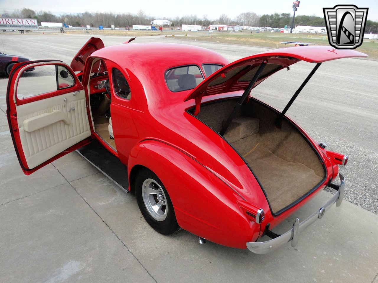 1938 Pontiac Deluxe