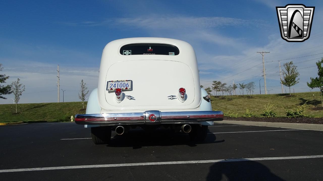 1935 Pontiac Coupe