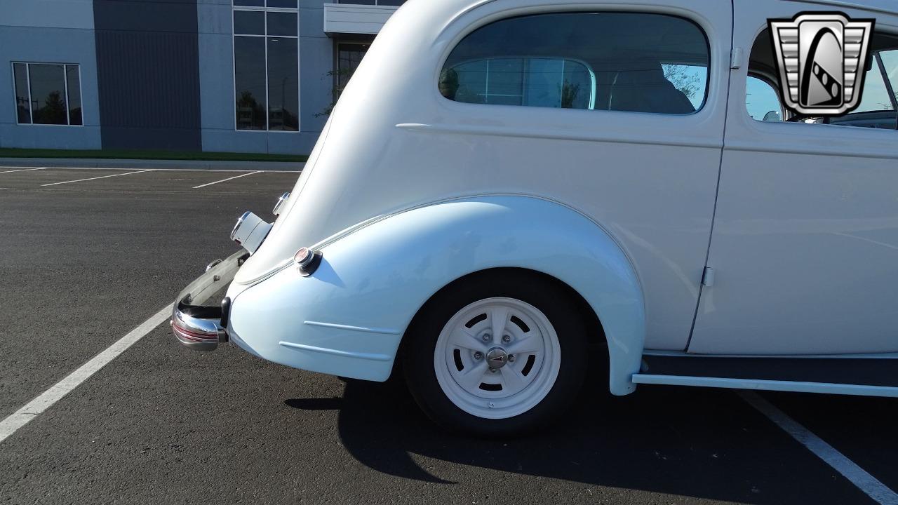 1935 Pontiac Coupe