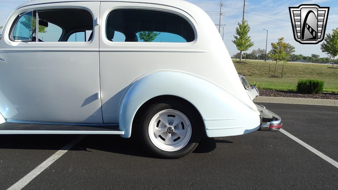 1935 Pontiac Coupe